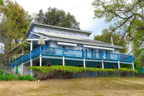 Beautiful Pet-Friendly Spacious Lodge near Yosemite & Lakes 12 Beds 6 BR up to 16 people